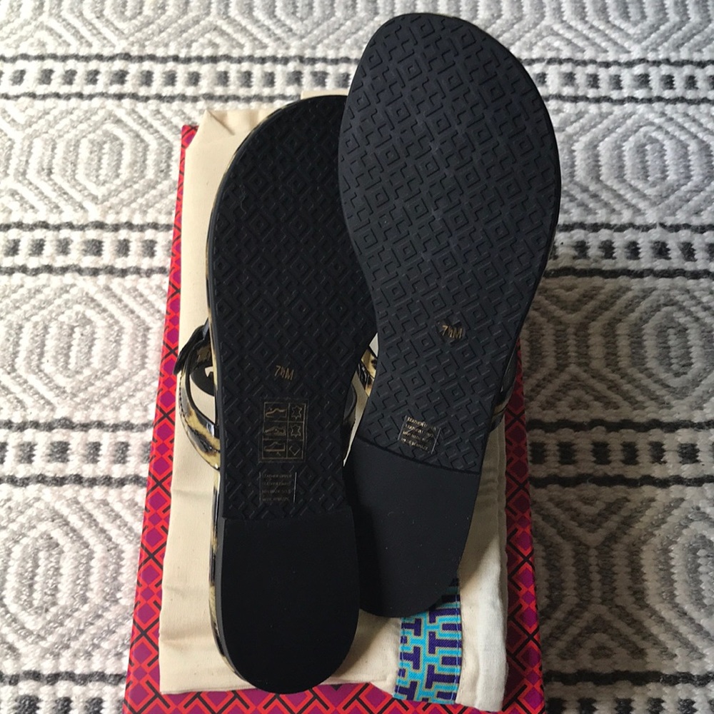 🆕Tory Burch Miller Printed Patent Leather Sandals - Picture 7 of 8